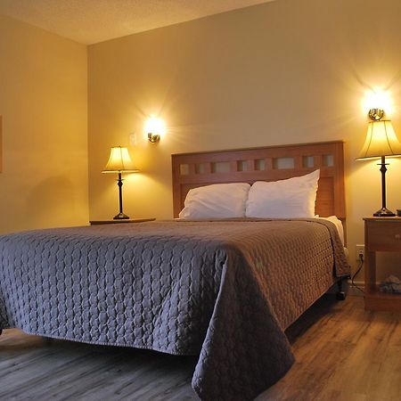 Midtrail Motel Pleasant Bay Εξωτερικό φωτογραφία