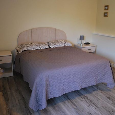 Midtrail Motel Pleasant Bay Εξωτερικό φωτογραφία