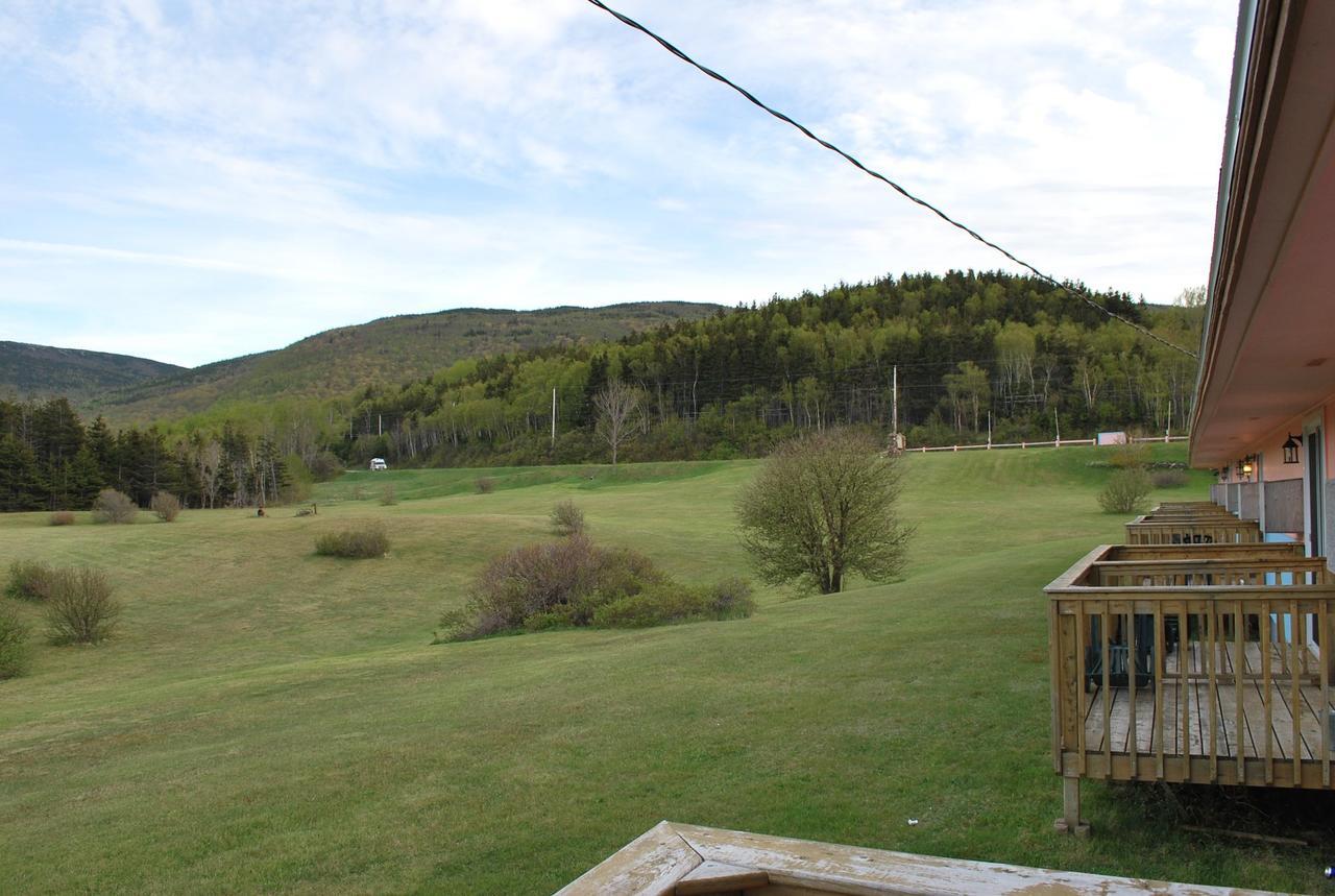 Midtrail Motel Pleasant Bay Εξωτερικό φωτογραφία