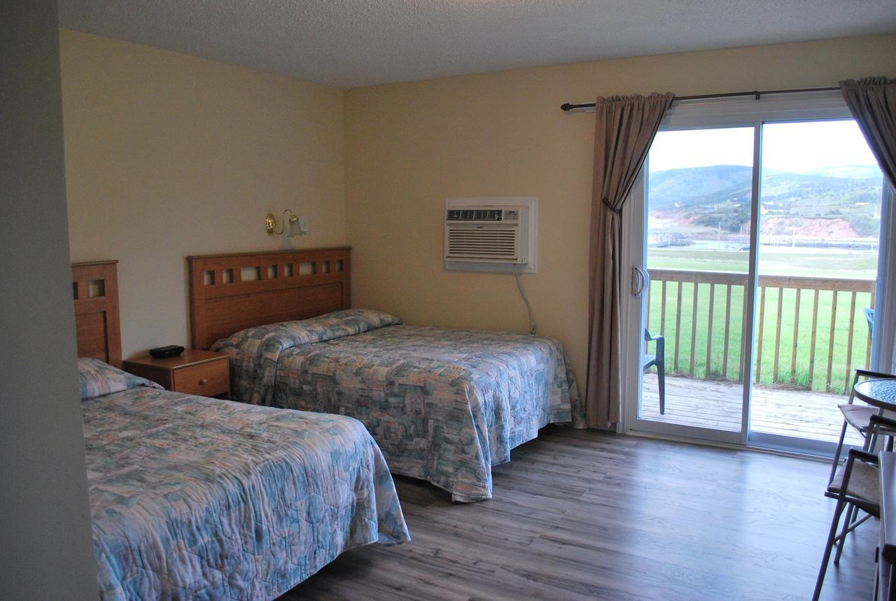 Midtrail Motel Pleasant Bay Εξωτερικό φωτογραφία
