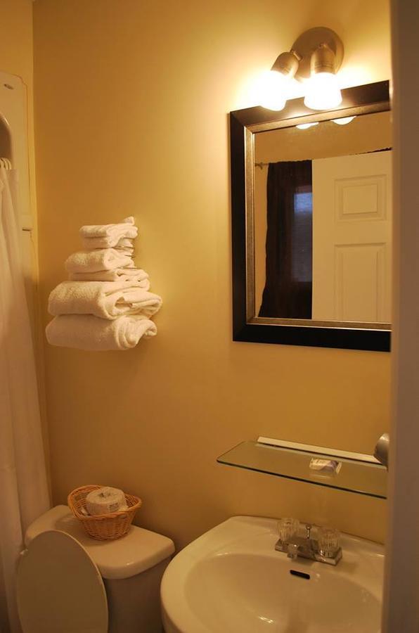 Midtrail Motel Pleasant Bay Εξωτερικό φωτογραφία