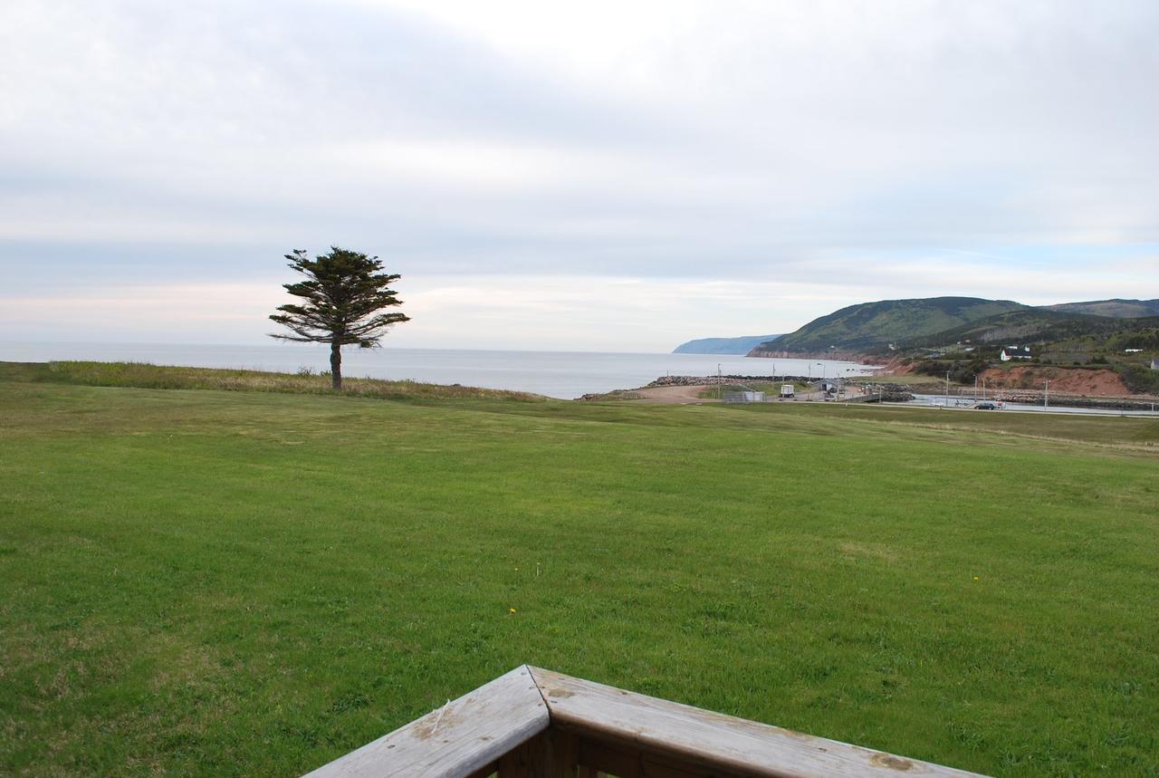 Midtrail Motel Pleasant Bay Εξωτερικό φωτογραφία